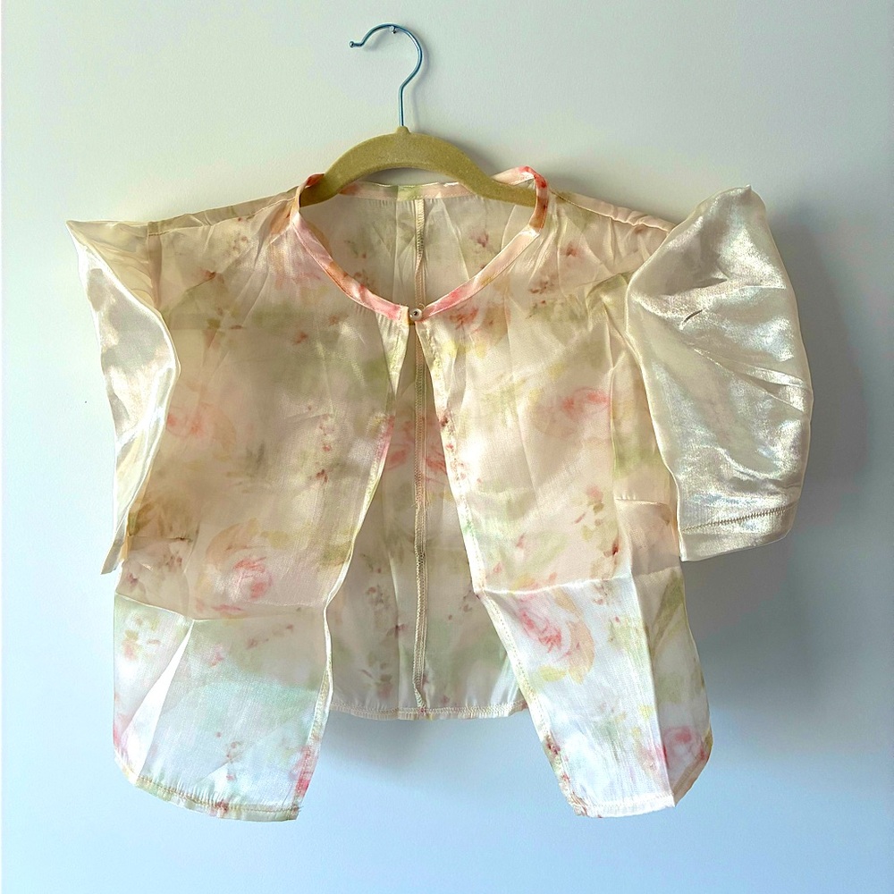 🌸 Amy E Sheer Floral Barong Blouse – Size S